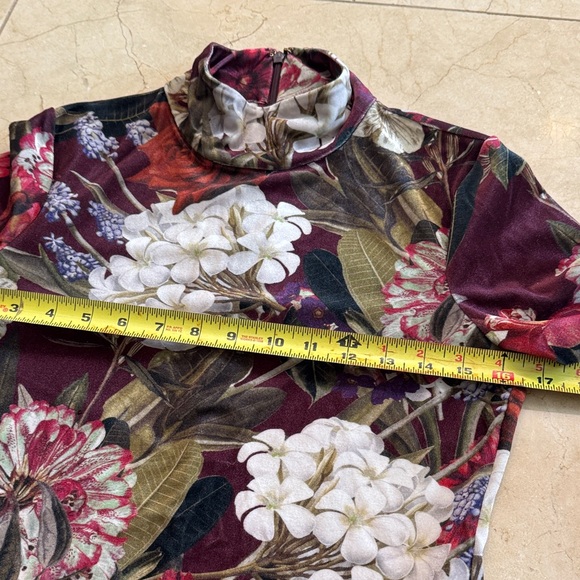 Cara Cara Burgundy Floral Long Sleeve Blouse - Picture 6 of 11
